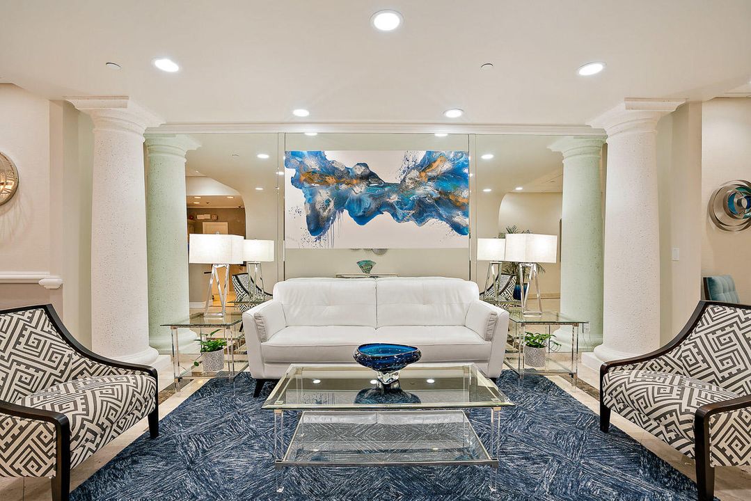 合同活跃: $5,000 (2 贝兹, 2 浴室, 1586 平方英尺)