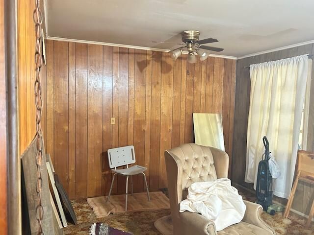 合同活跃: $185,000 (2 贝兹, 1 浴室, 954 平方英尺)