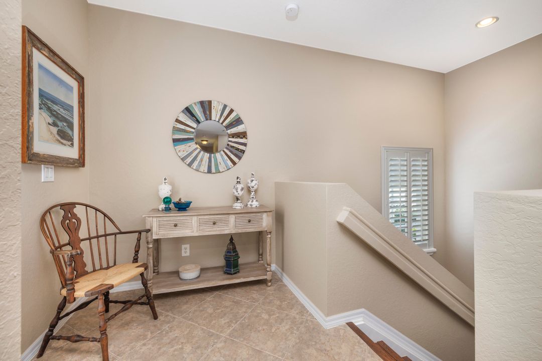 Под контрактом: $269,900 (2 спален, 2 ванн, 1005 Квадратных фут)