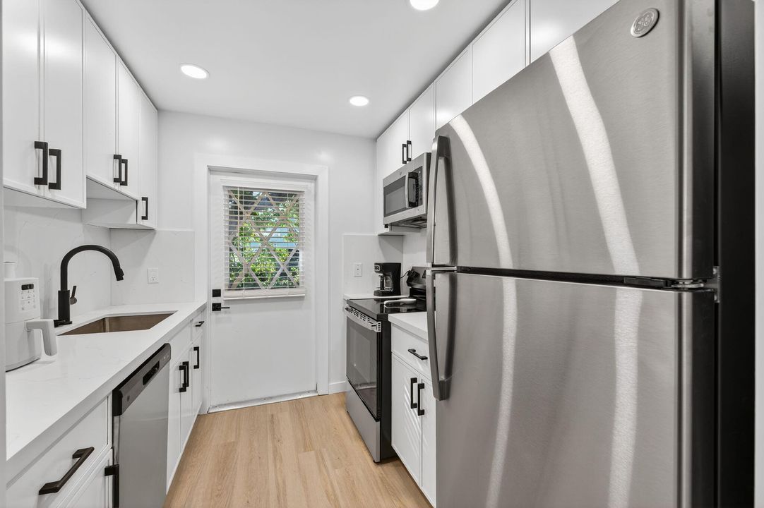 На продажу: $2,500,000 (0 спален, 0 ванн, 3199 Квадратных фут)