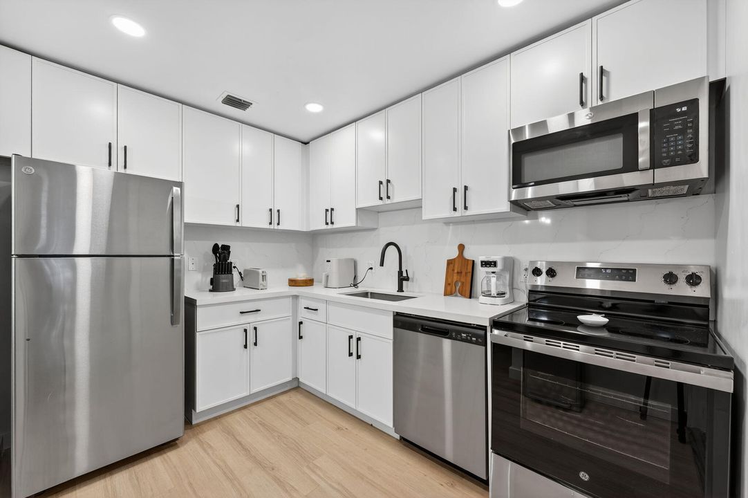 На продажу: $2,500,000 (0 спален, 0 ванн, 3199 Квадратных фут)