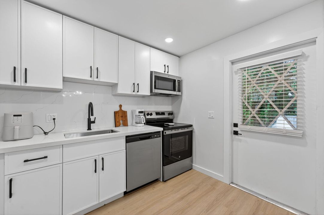 На продажу: $2,500,000 (0 спален, 0 ванн, 3199 Квадратных фут)