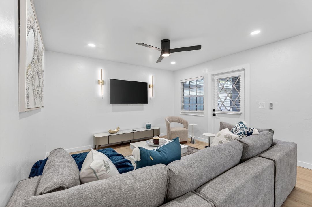 На продажу: $2,500,000 (0 спален, 0 ванн, 3199 Квадратных фут)