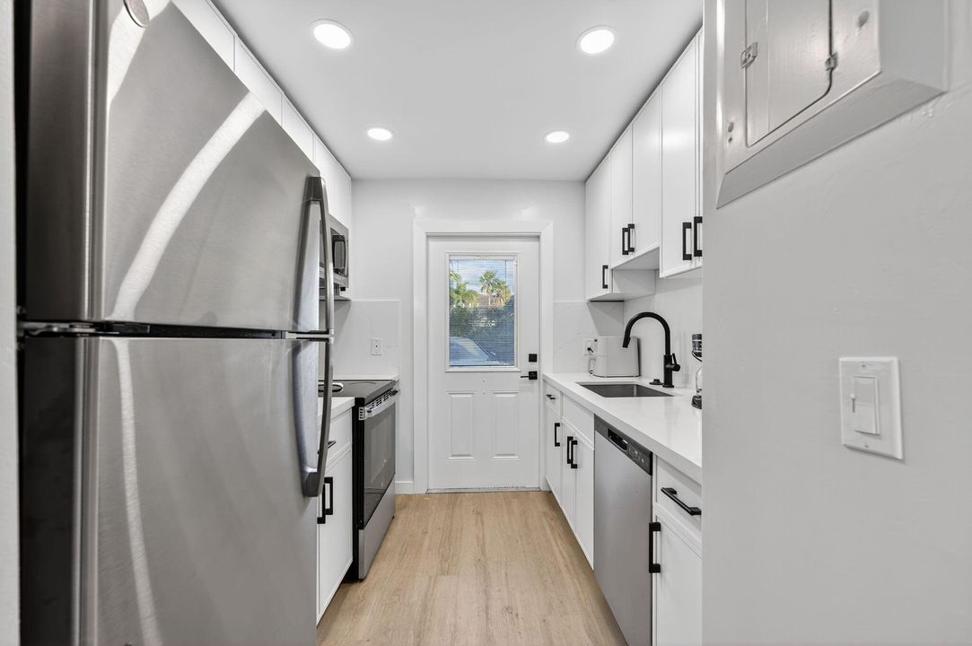 На продажу: $2,500,000 (0 спален, 0 ванн, 3199 Квадратных фут)