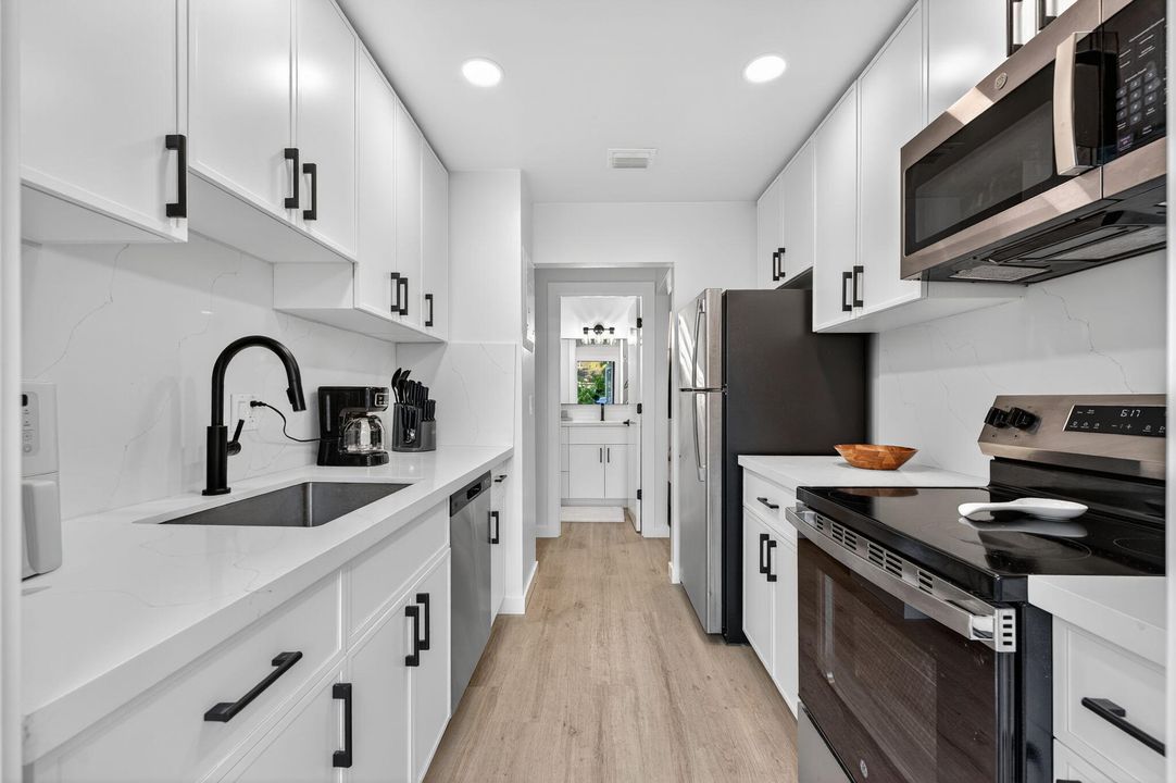 На продажу: $2,500,000 (0 спален, 0 ванн, 3199 Квадратных фут)