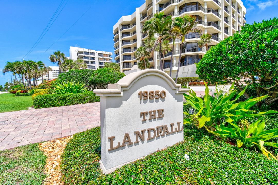 For Sale: $2,999,000 (3 beds, 3 baths, 2676 Square Feet)