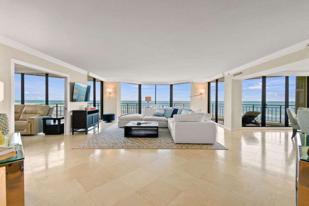 For Sale: $2,999,000 (3 beds, 3 baths, 2676 Square Feet)