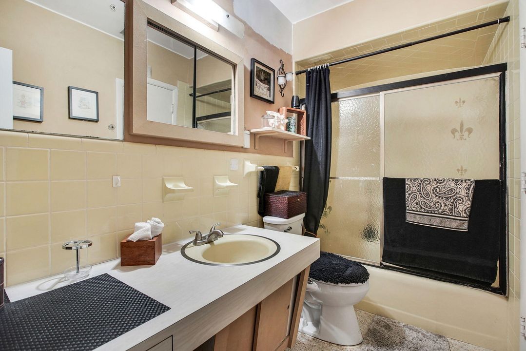 Active With Contract: $950,000 (4 beds, 2 baths, 2104 Square Feet)