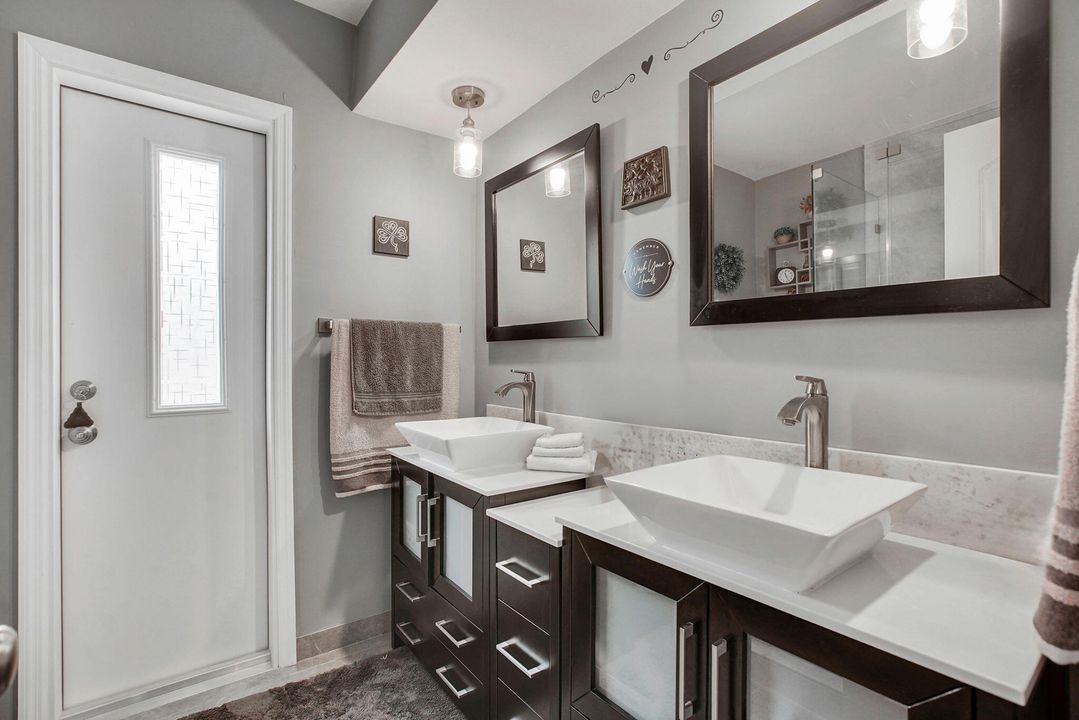 Active With Contract: $950,000 (4 beds, 2 baths, 2104 Square Feet)