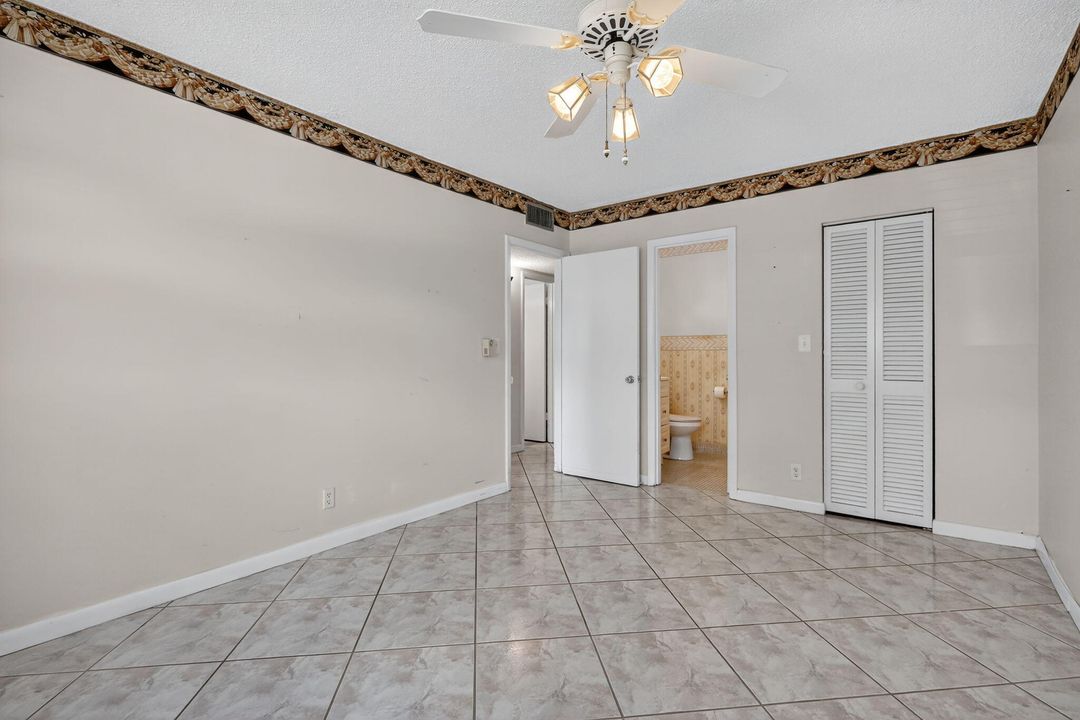 For Sale: $125,000 (2 beds, 1 baths, 880 Square Feet)