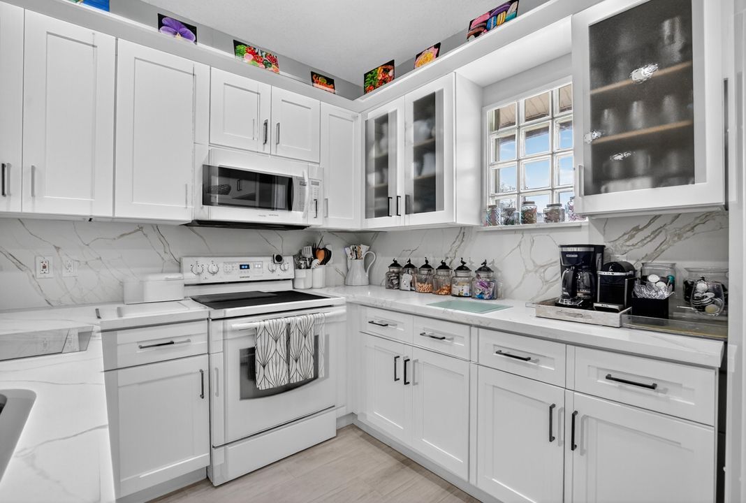 For Sale: $699,000 (3 beds, 2 baths, 1650 Square Feet)