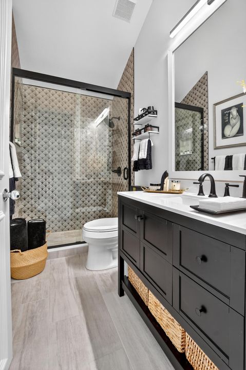 For Sale: $699,000 (3 beds, 2 baths, 1650 Square Feet)