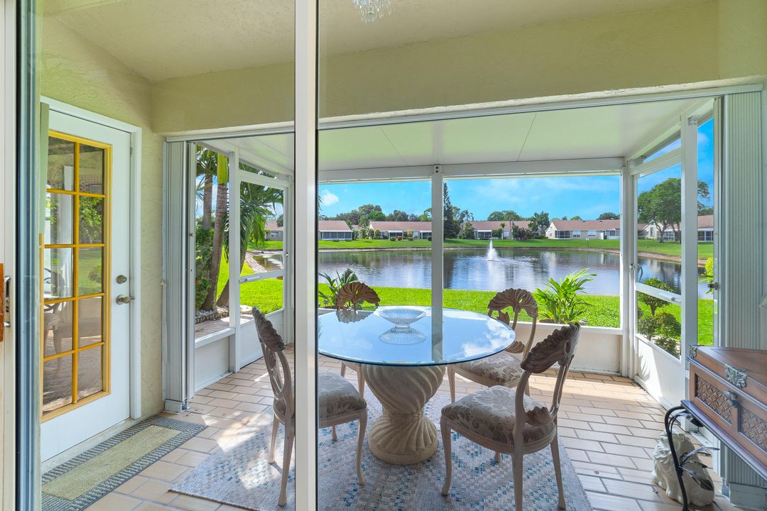 Active With Contract: $325,000 (3 beds, 2 baths, 1371 Square Feet)