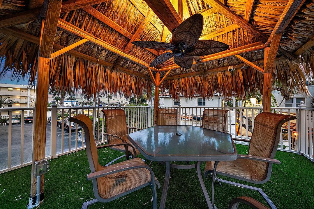 待售: $4,495,000 (6 贝兹, 4 浴室, 3786 平方英尺)