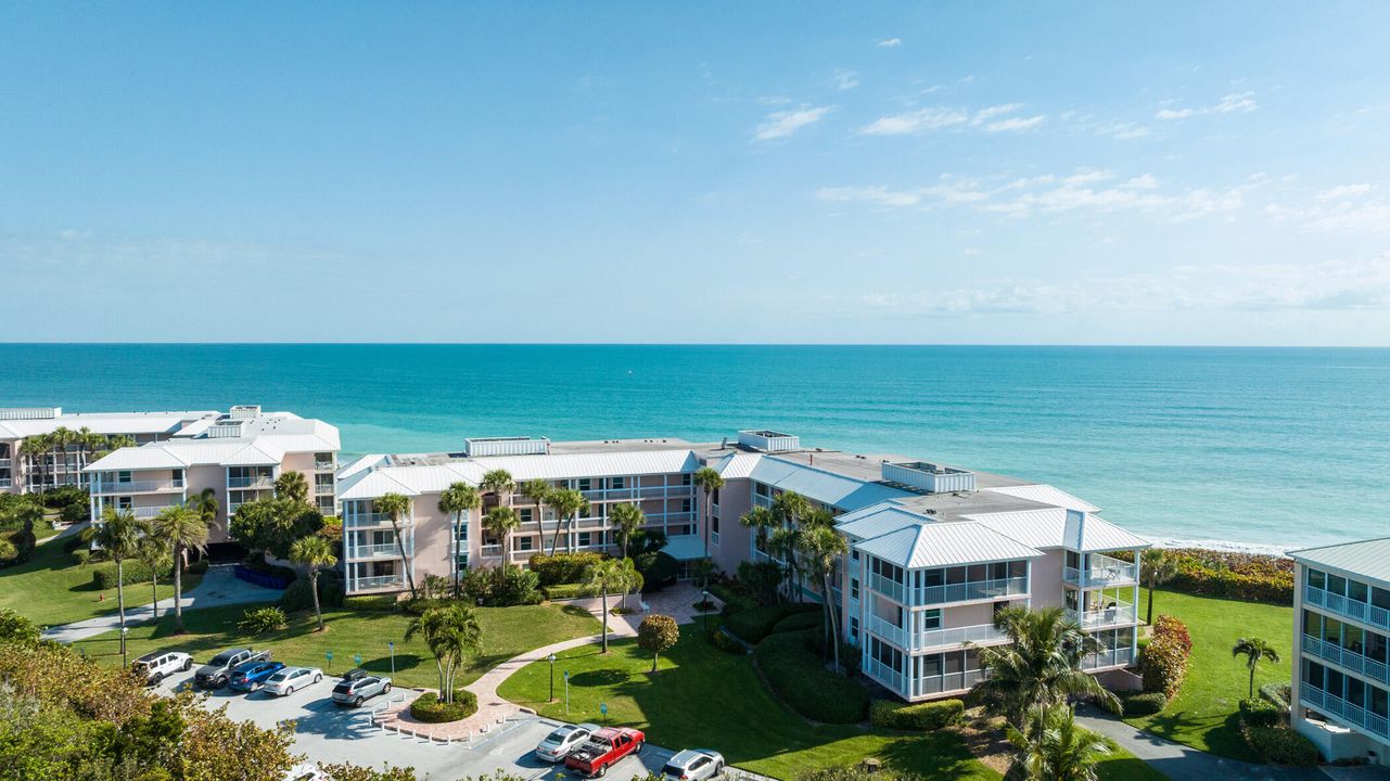 На продажу: $900,000 (2 спален, 2 ванн, 1350 Квадратных фут)