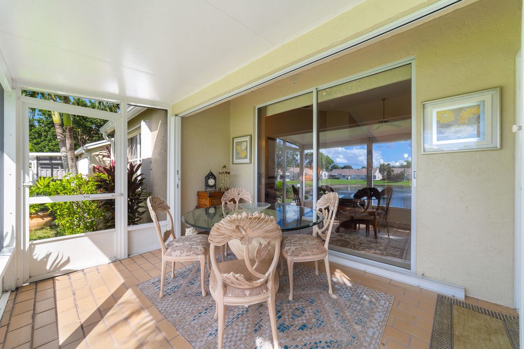 Active With Contract: $325,000 (3 beds, 2 baths, 1371 Square Feet)