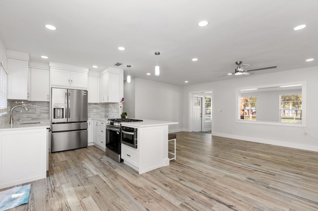 На продажу: $485,000 (3 спален, 2 ванн, 1270 Квадратных фут)