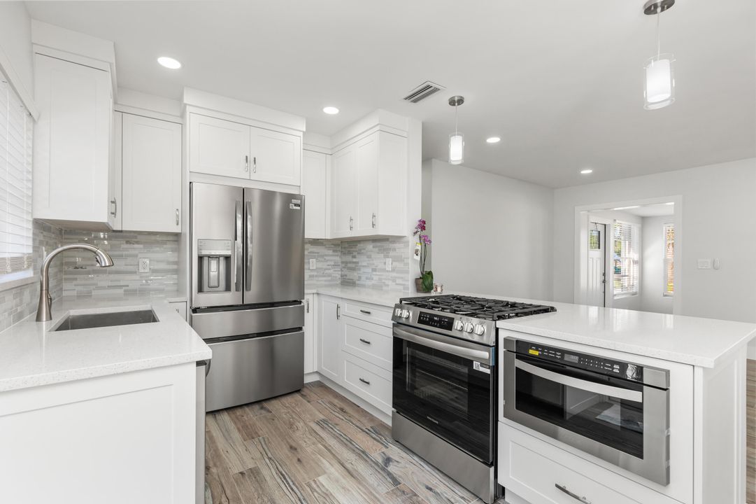 На продажу: $485,000 (3 спален, 2 ванн, 1270 Квадратных фут)