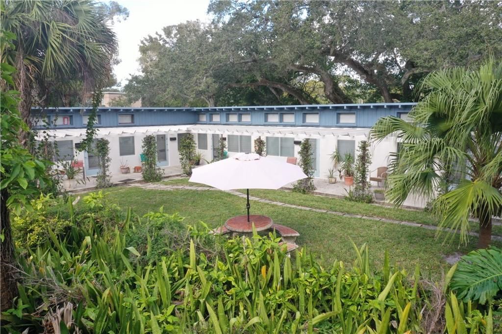 Recently Rented: $1,395 (1 beds, 1 baths, 400 Square Feet)