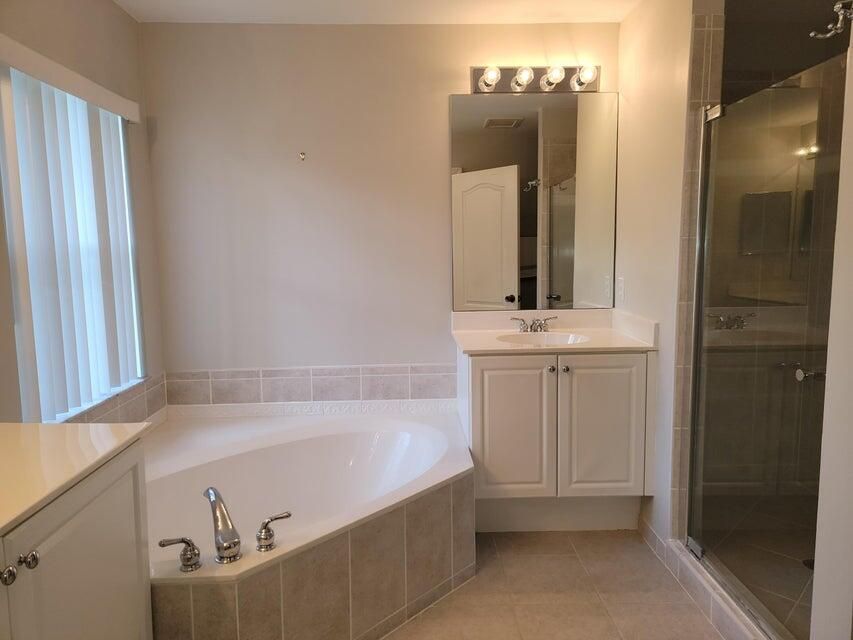 En Renta: $2,800 (3 camas, 2 baños, 1598 Pies cuadrados)