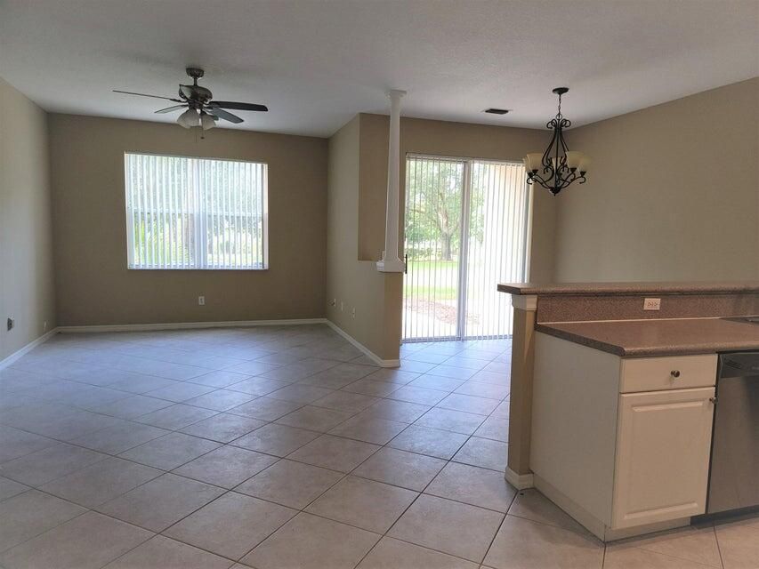 En Renta: $2,800 (3 camas, 2 baños, 1598 Pies cuadrados)