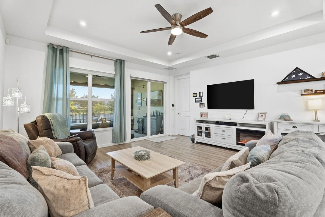 For Sale: $619,900 (3 beds, 2 baths, 1998 Square Feet)