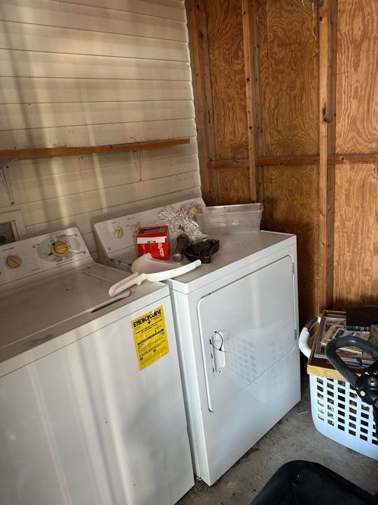 For Sale: $82,900 (2 beds, 2 baths, 1326 Square Feet)