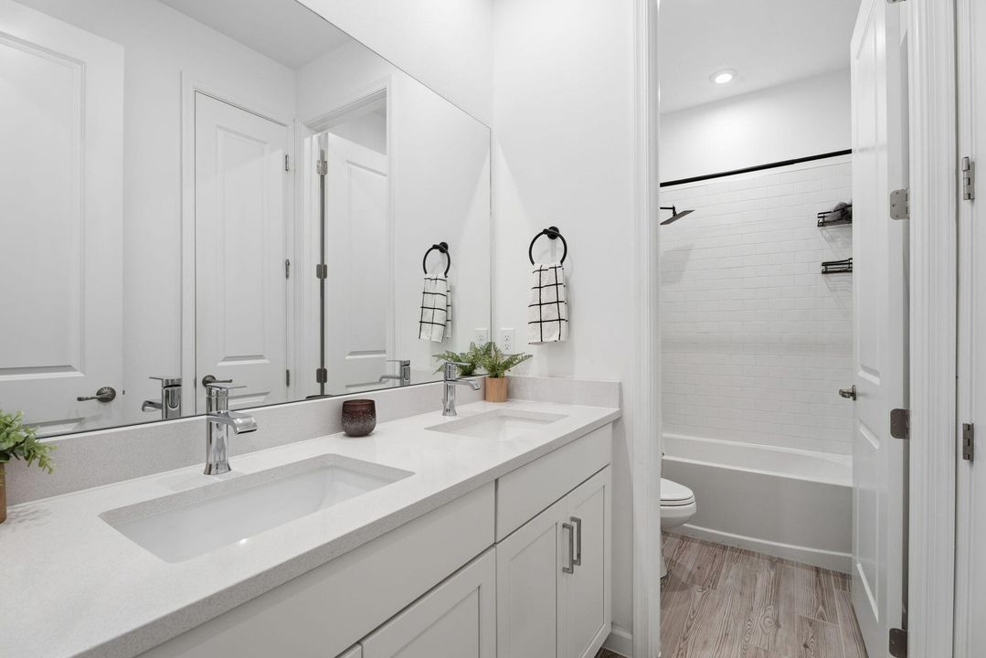 For Sale: $619,900 (3 beds, 2 baths, 1998 Square Feet)