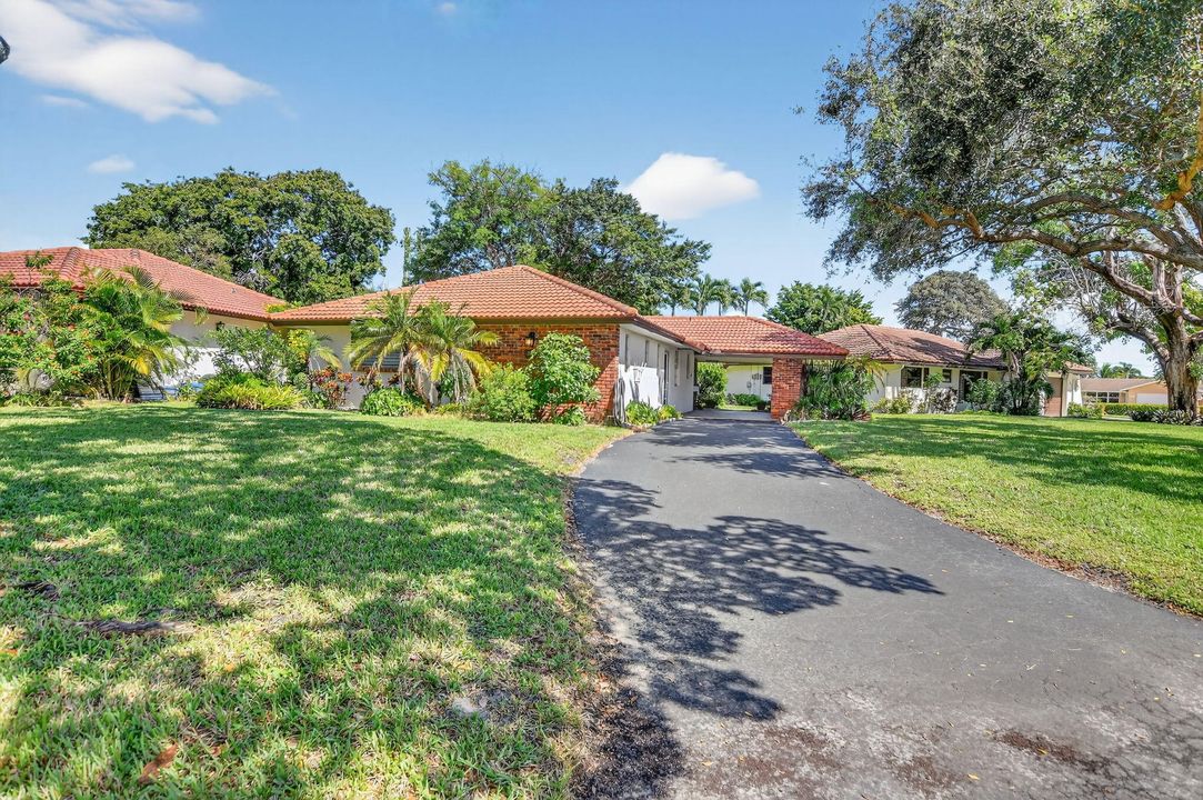 合同活跃: $379,000 (2 贝兹, 2 浴室, 1144 平方英尺)