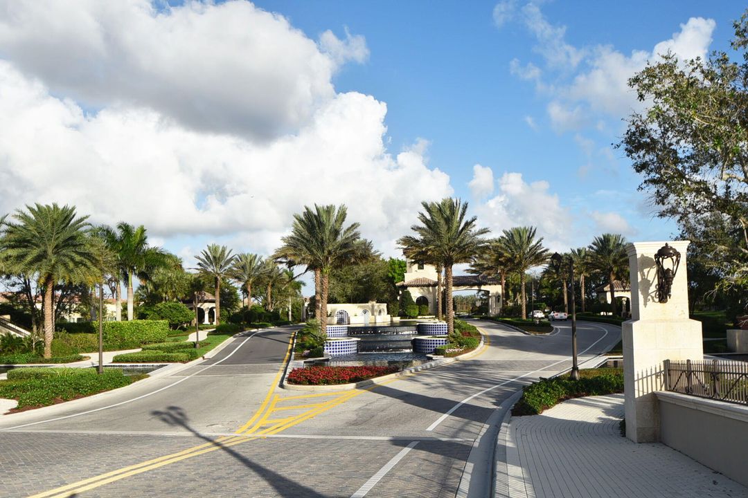 На продажу: $2,995,000 (4 спален, 5 ванн, 4638 Квадратных фут)