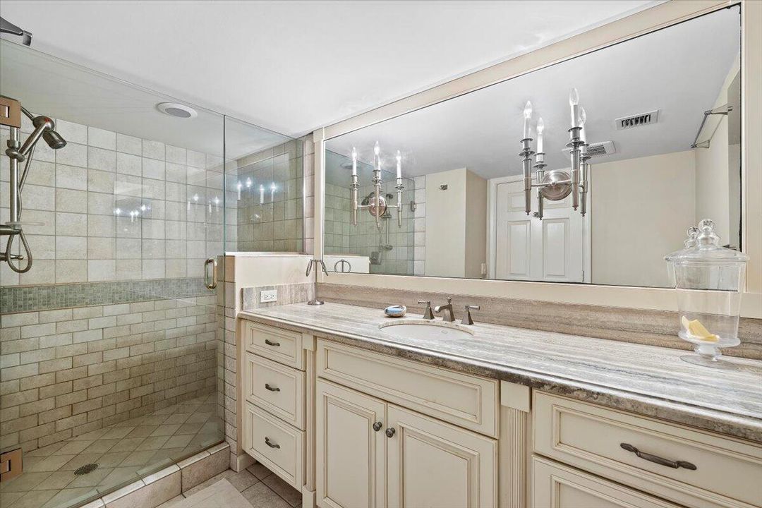 В аренду: $12,000 (3 спален, 3 ванн, 2200 Квадратных фут)