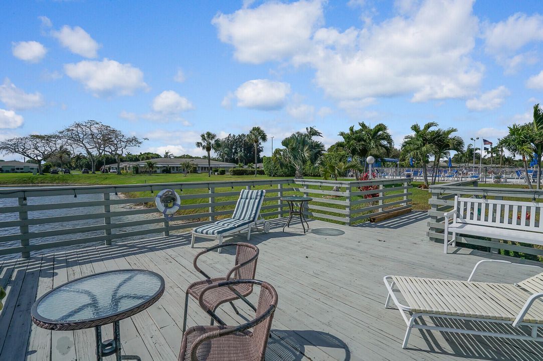 For Rent: $1,900 (2 beds, 2 baths, 1175 Square Feet)