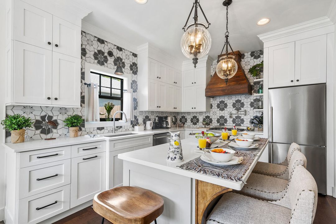 待售: $2,199,999 (4 贝兹, 3 浴室, 2288 平方英尺)