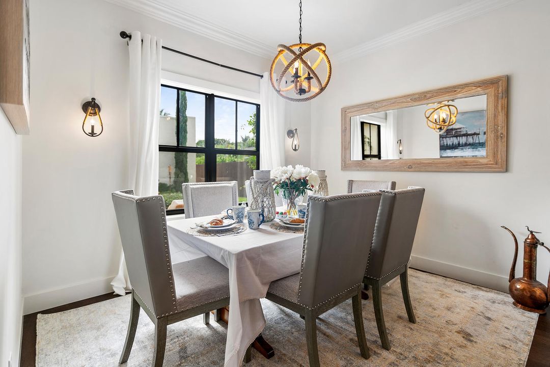 待售: $2,199,999 (4 贝兹, 3 浴室, 2288 平方英尺)