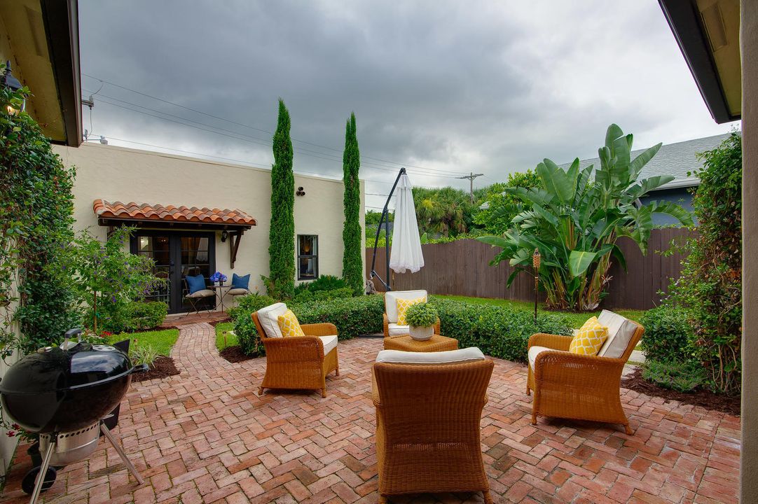 待售: $2,199,999 (4 贝兹, 3 浴室, 2288 平方英尺)