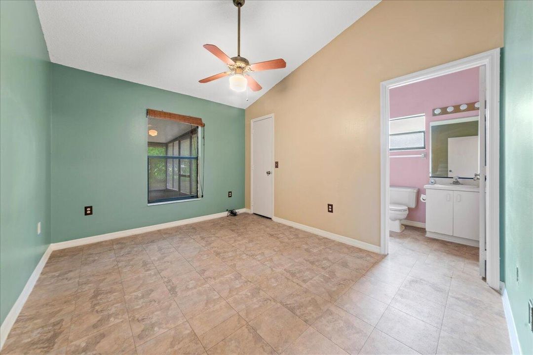 На продажу: $280,000 (3 спален, 2 ванн, 1133 Квадратных фут)