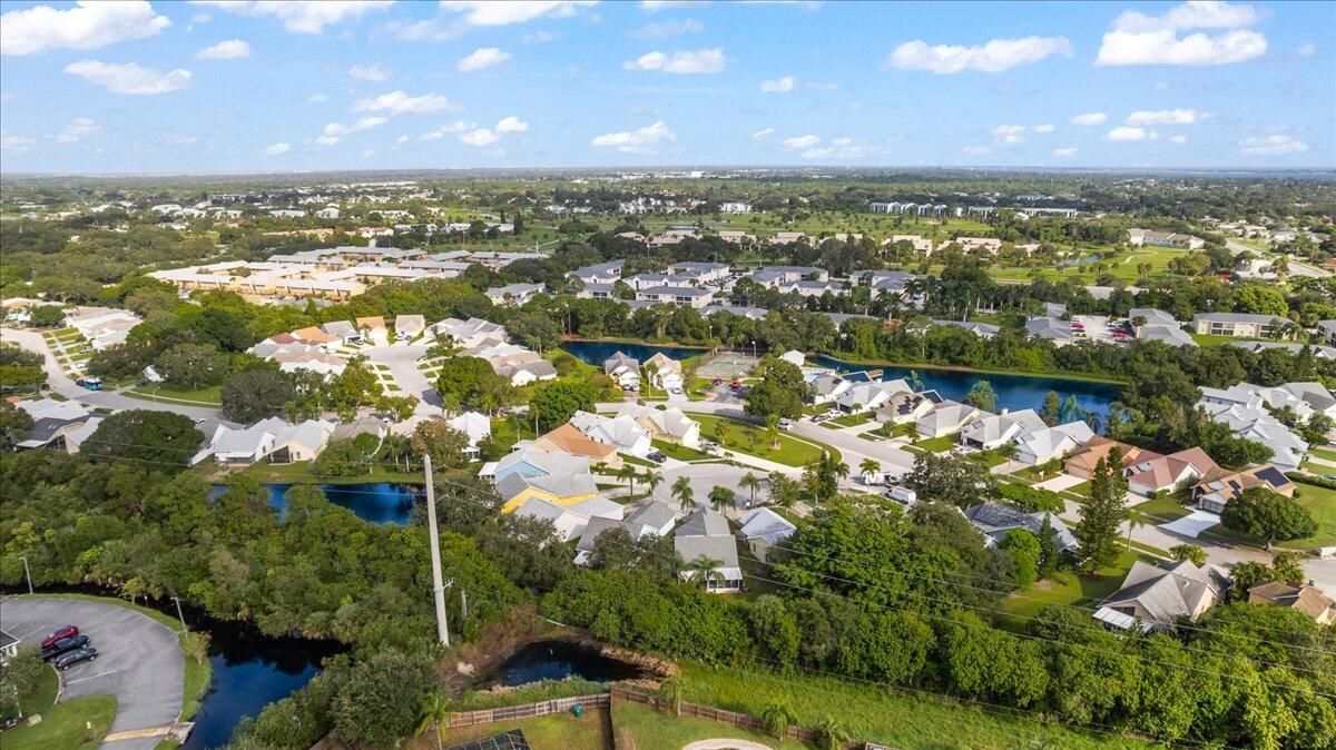 На продажу: $280,000 (3 спален, 2 ванн, 1133 Квадратных фут)