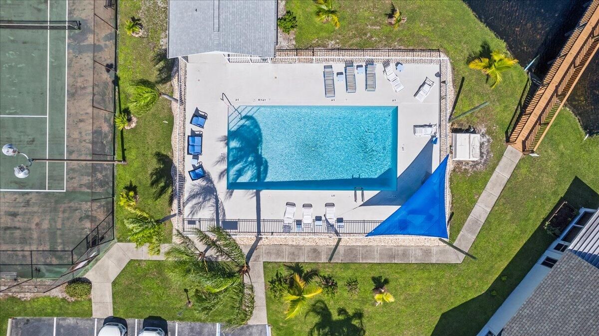 На продажу: $280,000 (3 спален, 2 ванн, 1133 Квадратных фут)