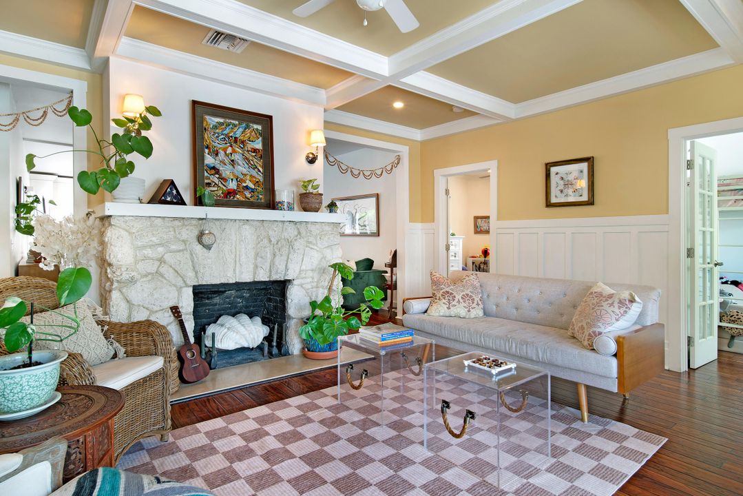 For Sale: $1,995,000 (3 beds, 3 baths, 2147 Square Feet)