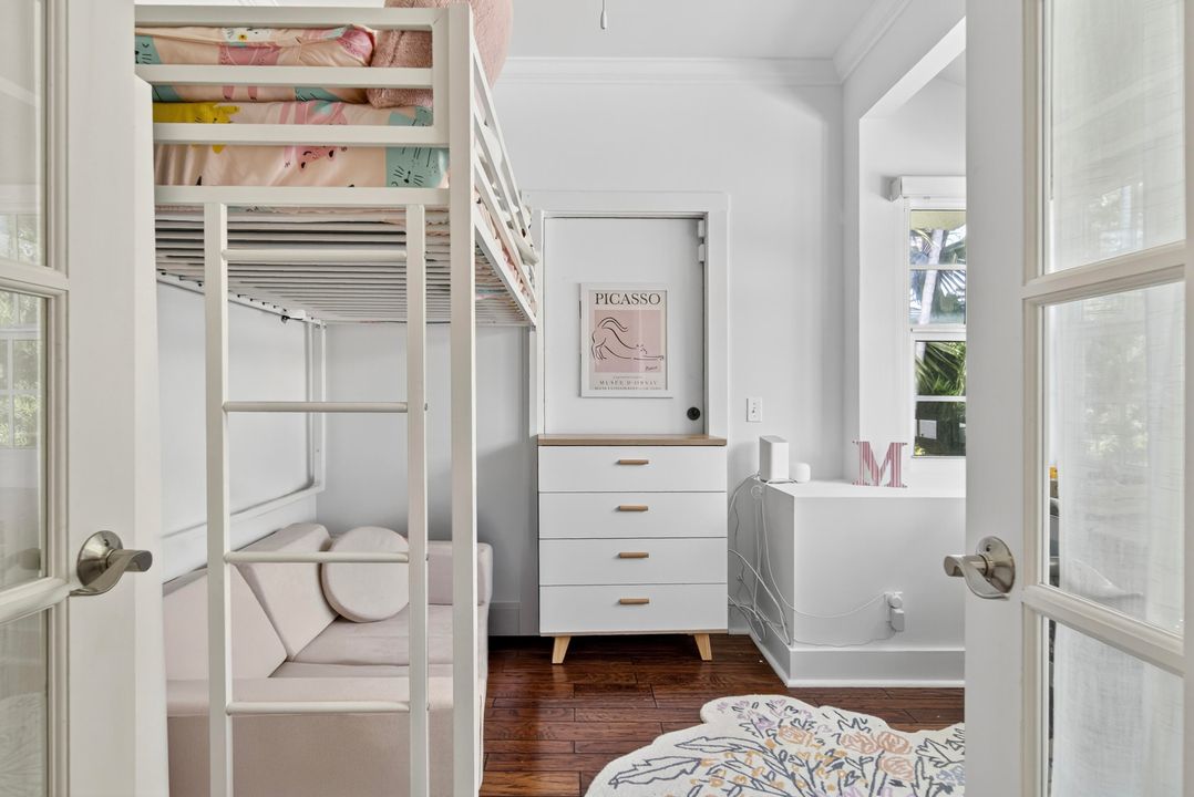 For Sale: $1,995,000 (3 beds, 3 baths, 2147 Square Feet)