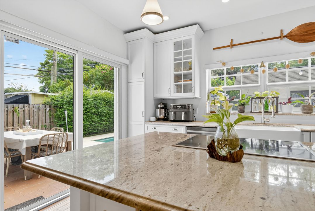 For Sale: $1,995,000 (3 beds, 3 baths, 2147 Square Feet)