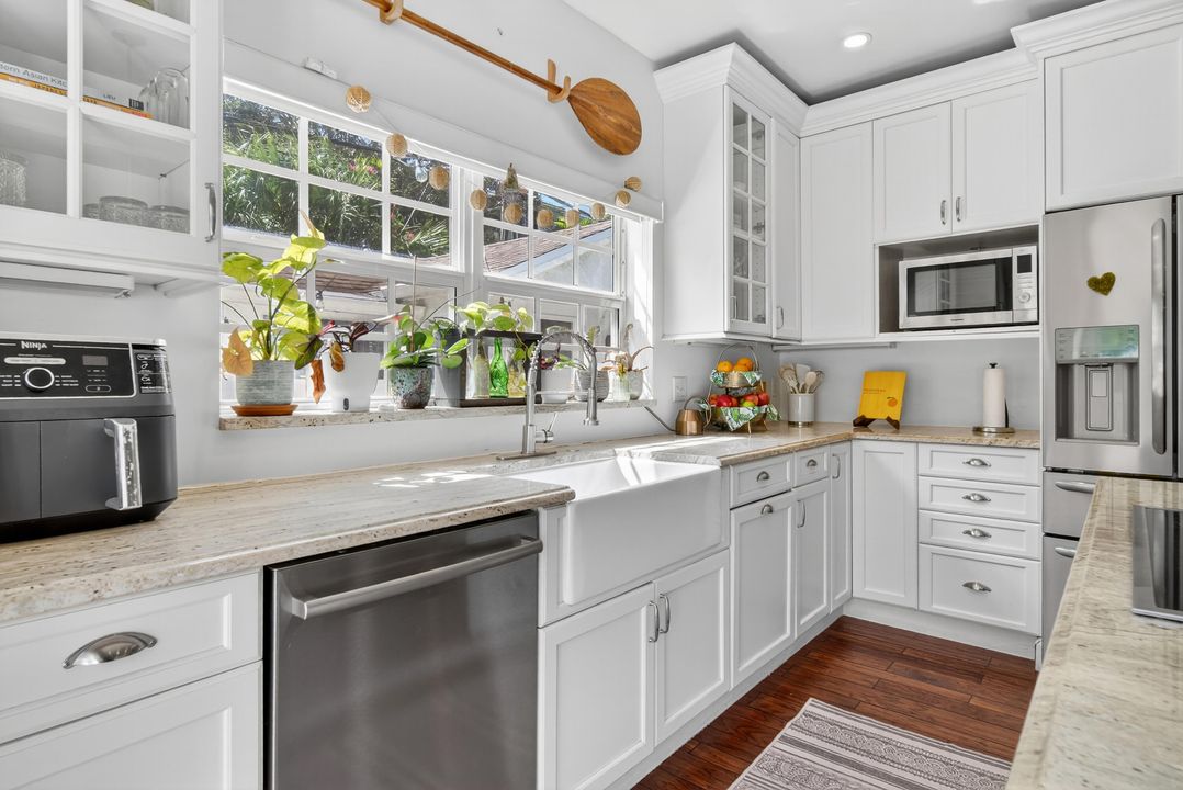 For Sale: $1,995,000 (3 beds, 3 baths, 2147 Square Feet)