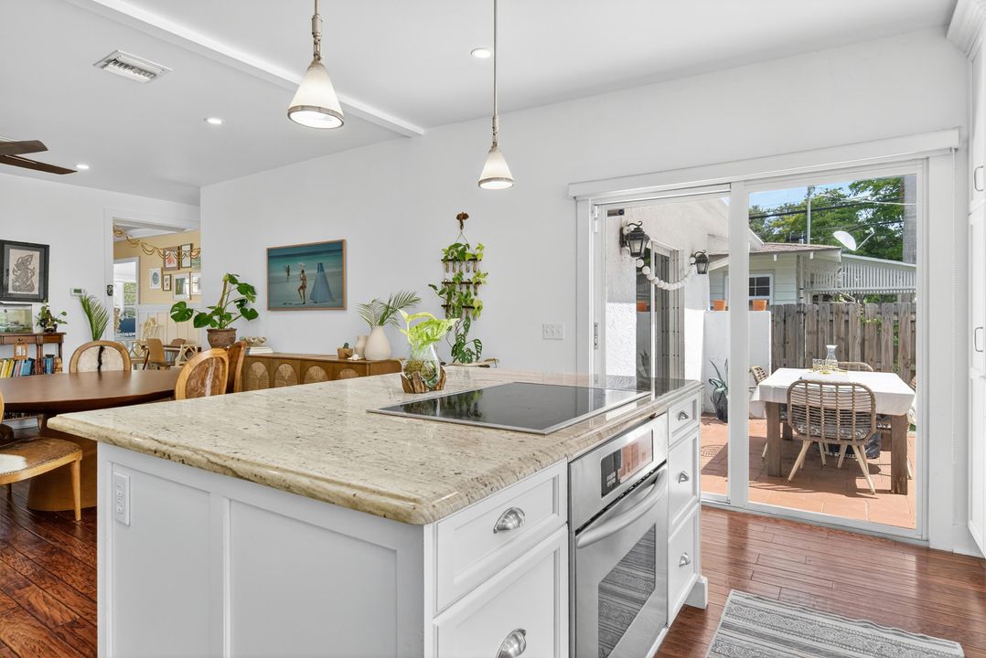 For Sale: $1,995,000 (3 beds, 3 baths, 2147 Square Feet)