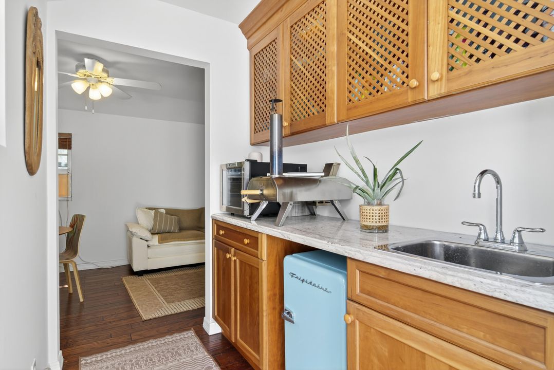 For Sale: $1,995,000 (3 beds, 3 baths, 2147 Square Feet)