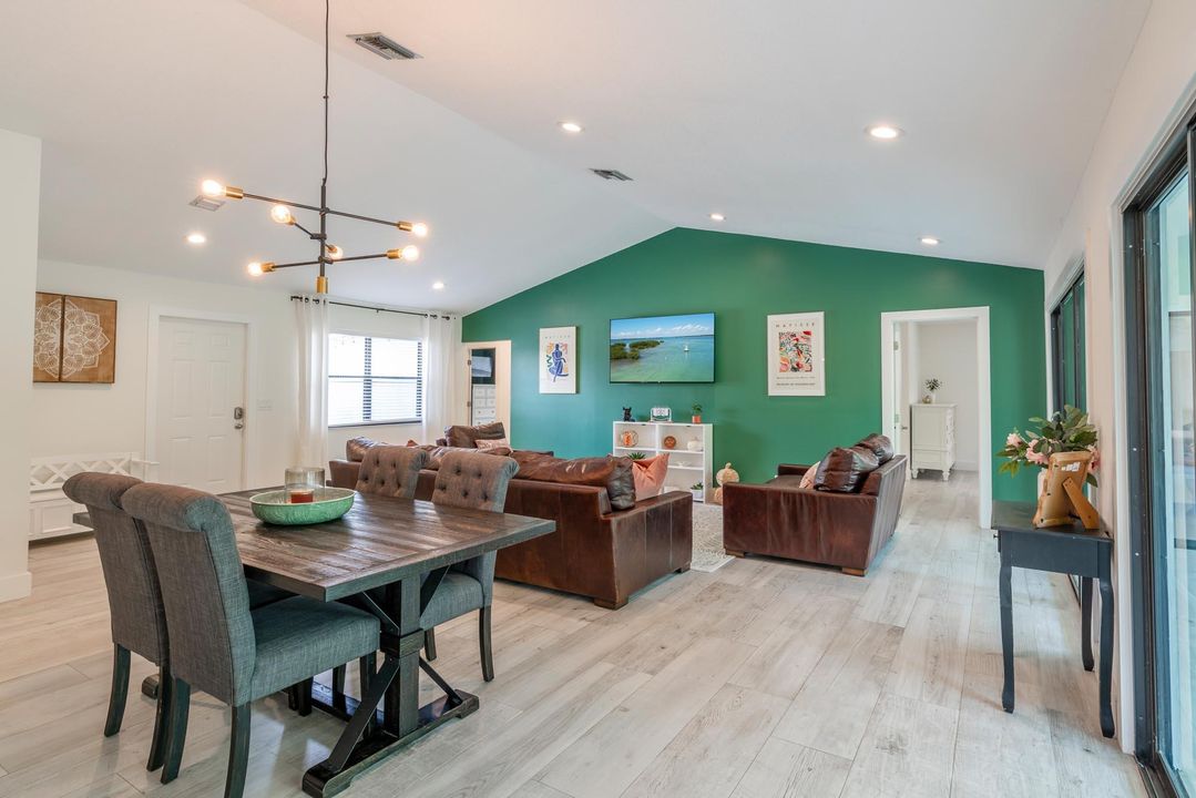 Active With Contract: $650,000 (3 beds, 2 baths, 2263 Square Feet)