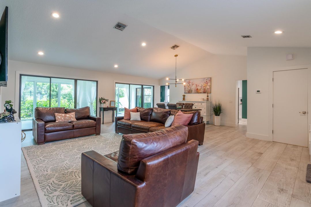 Active With Contract: $650,000 (3 beds, 2 baths, 2263 Square Feet)