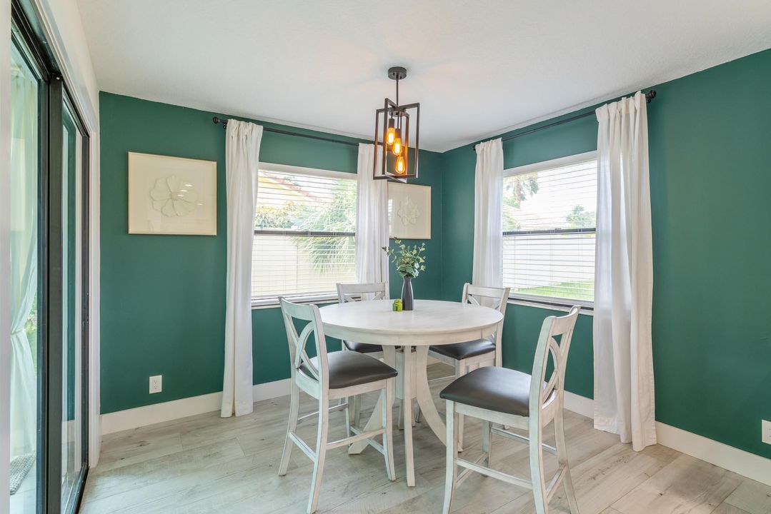 Active With Contract: $650,000 (3 beds, 2 baths, 2263 Square Feet)