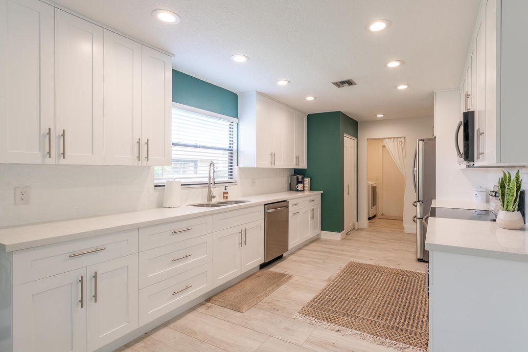 Active With Contract: $650,000 (3 beds, 2 baths, 2263 Square Feet)