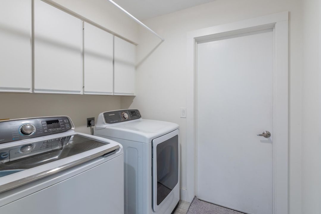 Active With Contract: $650,000 (3 beds, 2 baths, 2263 Square Feet)