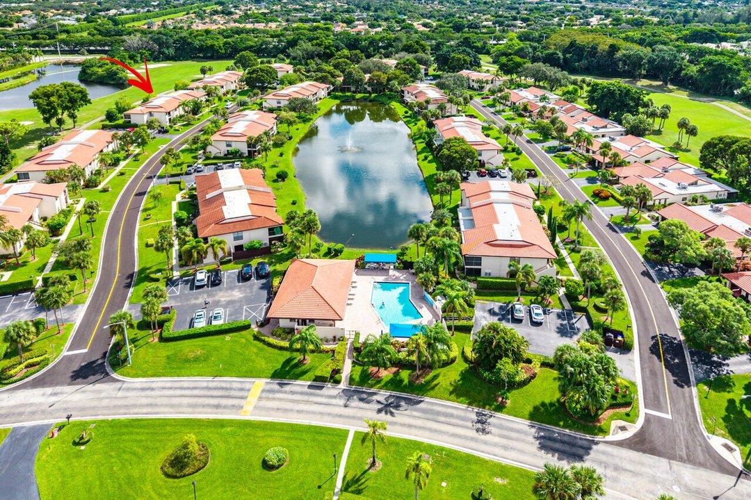 For Sale: $319,000 (2 beds, 2 baths, 1411 Square Feet)